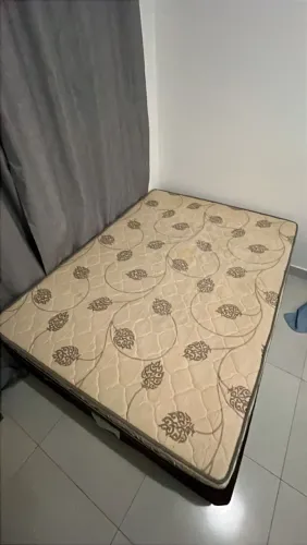 Vendo cama de casal box