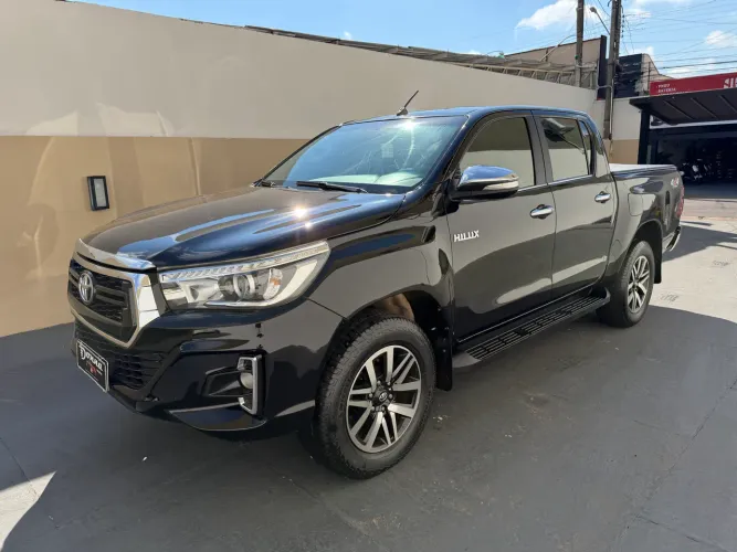 Toyota Hilux CD SRX 4X4 2.8 TDI 16V Diesel Aut. 2016