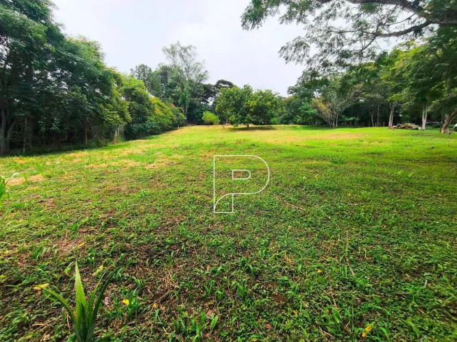 Terreno de 5.000m² em condomínio de altíssimo padrão