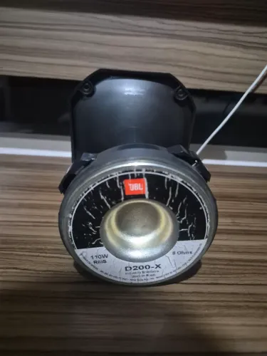 Corneta JBL D200