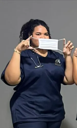 Cuidadora com Especialidade em Curativos e Reflexologia