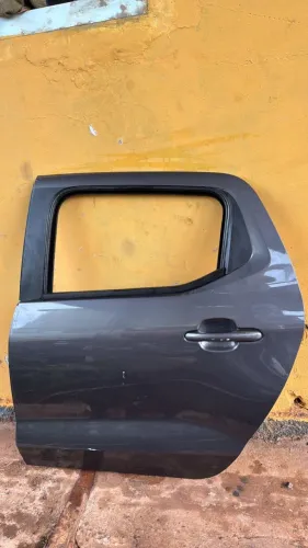 PORTA TRASEIRA ESQUERDA FIAT STRADA