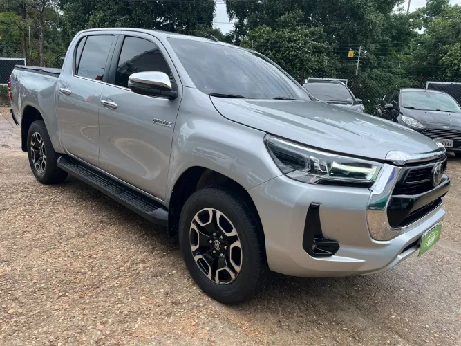 Toyota Hilux CD SRX 4X4 2.8 TDI 16V Diesel Aut. 2022