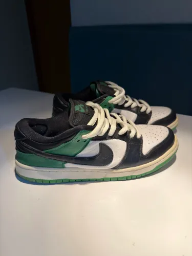 Tênis Nike Dunk SB - 42 