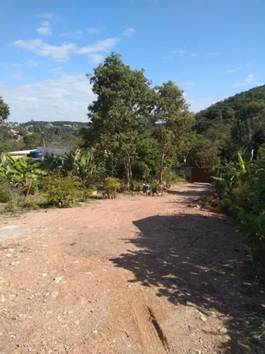 Gentileza, Betim- Terreno de 1800 m² com linda casa