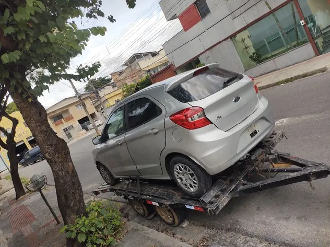 Ford Ka 1.0 3cc HATCH 2018 somente venda de peças separadas.
