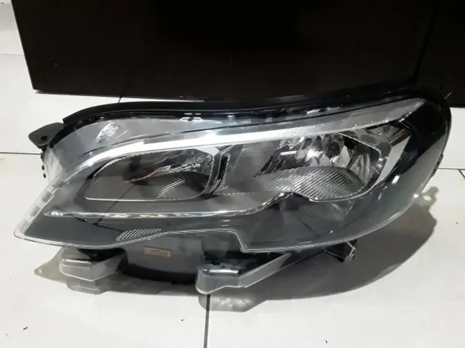 Farol Peugeot Expert