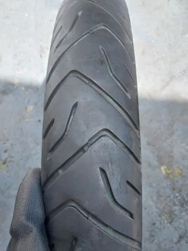 pneu usado Bridgestone 90/90-21