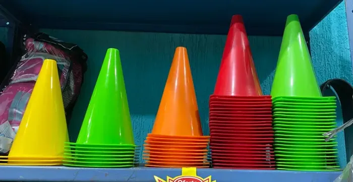 Cone 23 cm colorido