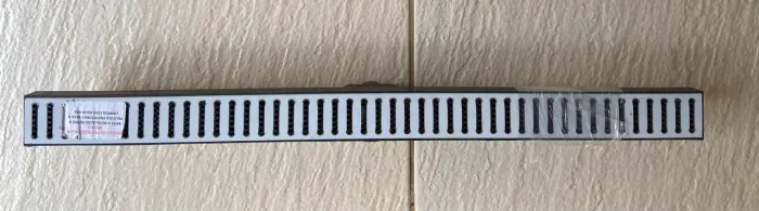 Ralo linear e pedaço de Grelha