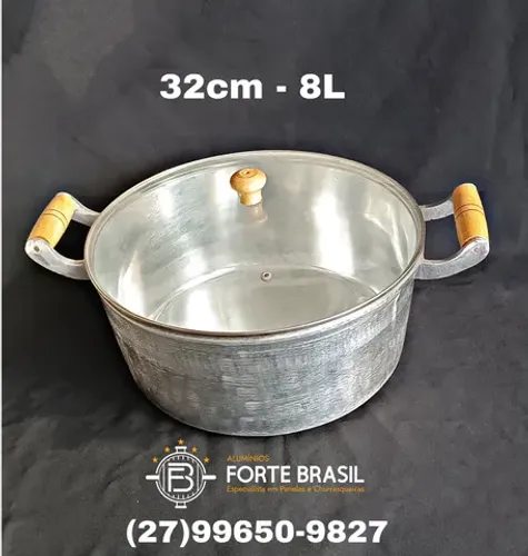 Panela grande em alumínio batido 32cm 8L