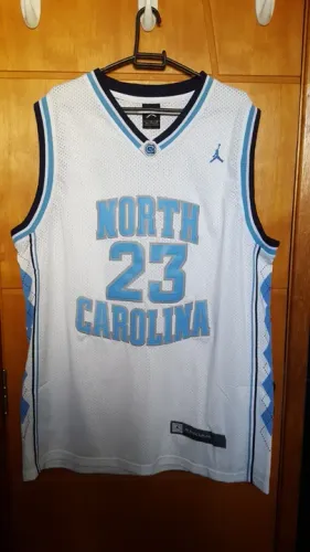 (PROMOÇÃO NO COMBO) (Nova) Camisa North Carolina - Michael Jordan - L