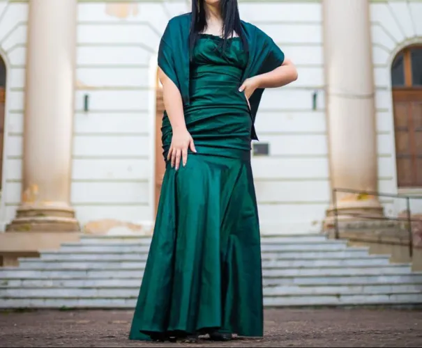 Vestido longo verde Tam: M ( NÃO ENVIO PARA OUTRAS CIDADES )