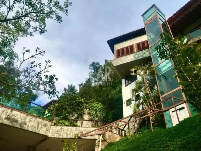 Casa em Condomínio à venda, 3 quartos, 1 suíte, 6 vagas, Vila Del Rey - Nova Lima/MG