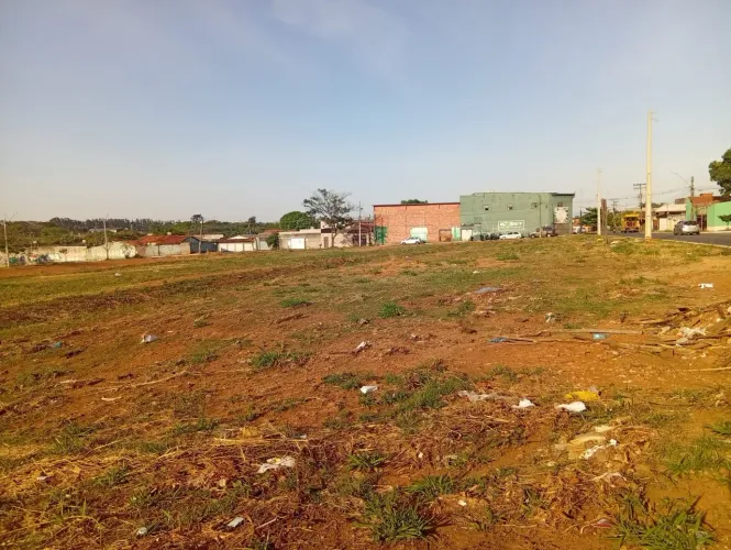 ÁREA COMERCIAL 3.400m², NOVA ESPERANÇA 