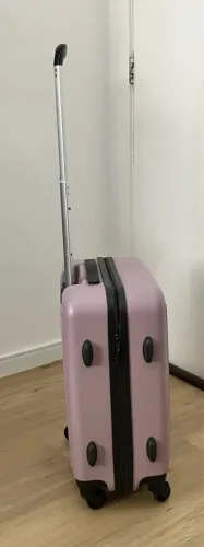 Mala de viagem cabine rosa com rodinhas