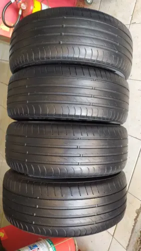 Jogo de Pneus 235 55 17 usados 