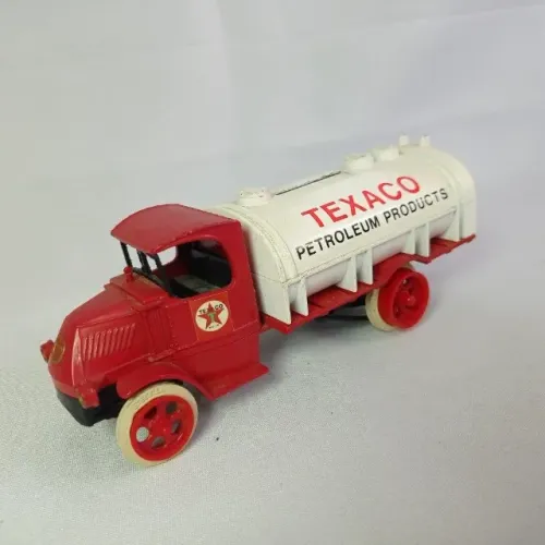 cofrinho - Caminhão tanque Mack 1926 Bull Dog - Com tema da empresa TEXACO