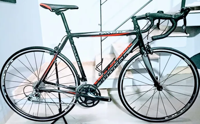 LINDA CANNONDALE CAAD8 (54) ULTEGRA 10V (cartão 18x). Trocas 5.5k