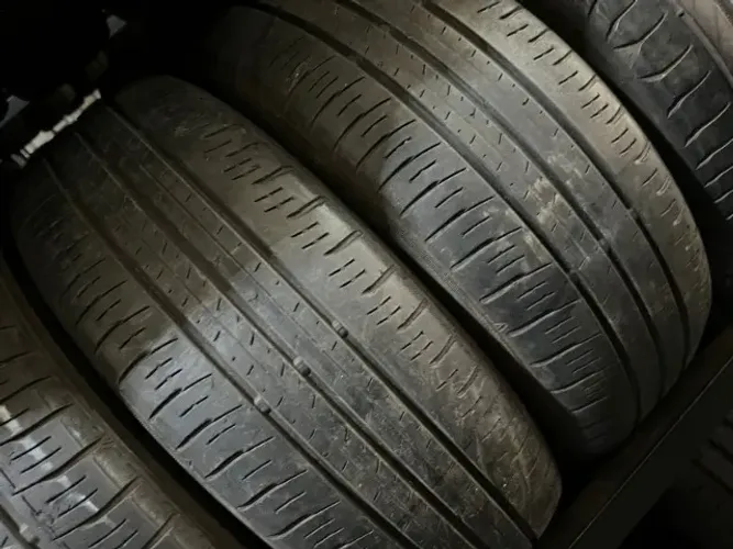 Pneu 185/60/15 Dunlop 74% Vida util