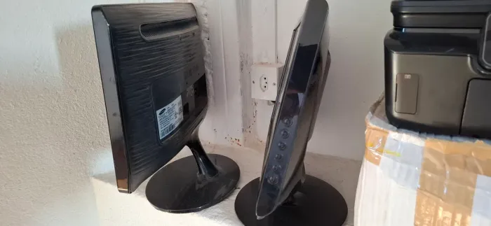 Monitor Samsung/ Positivo usado