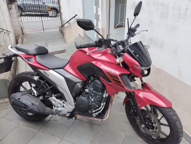 Fz25 2022 filé 