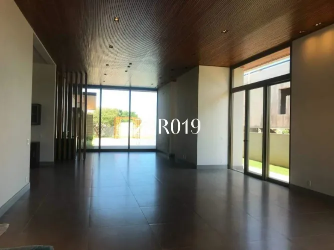 Casa em condomínio à venda de 365m², 3 dormitórios à venda em Sousas, em Campinas/SP. | Có