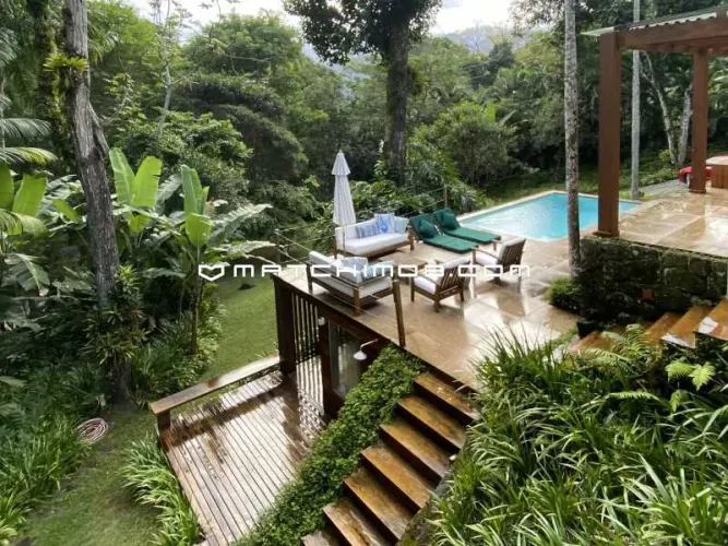 Na montanha do Portobello Resort E Safari em Mangaratiba