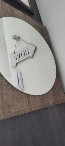 Espelho Decorativo Oval com Detalhe 'Home'