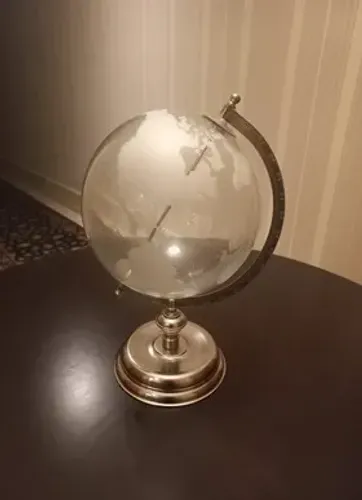 Globo de Vidro e Metal