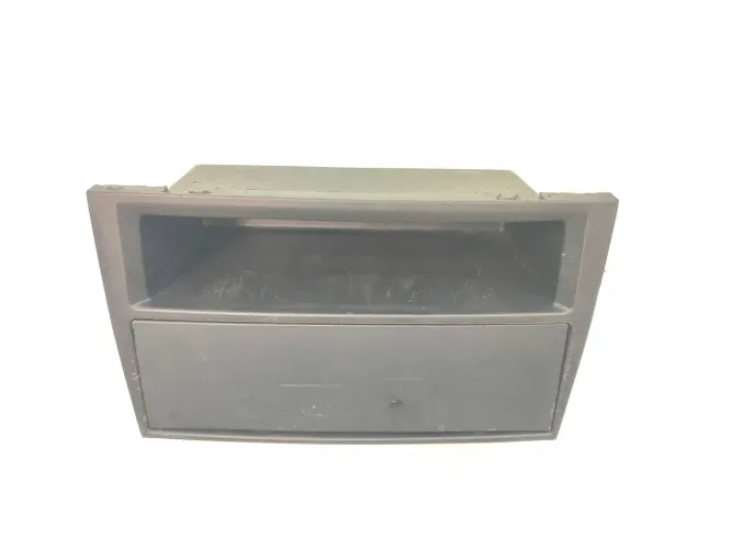Moldura Rádio Porta Treco Gm Corsa Montana 2008 2009 2010
