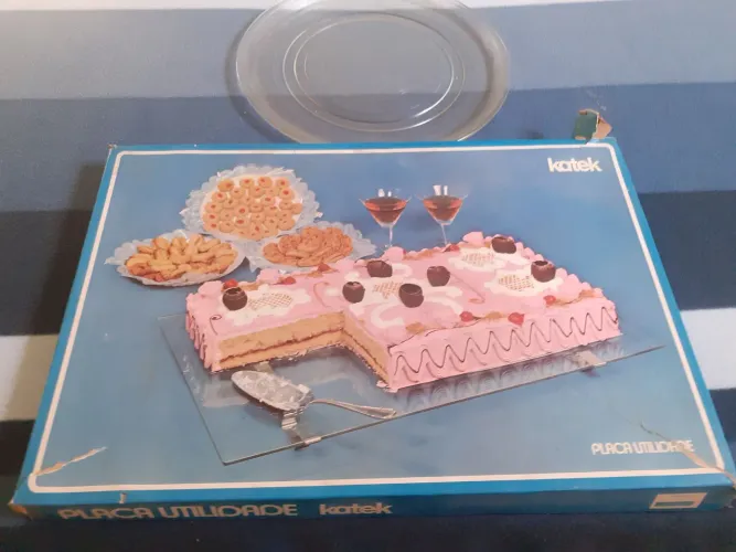 Bandeja para Bolo Vintage Katek e Prato p/micro-ondas Sharp