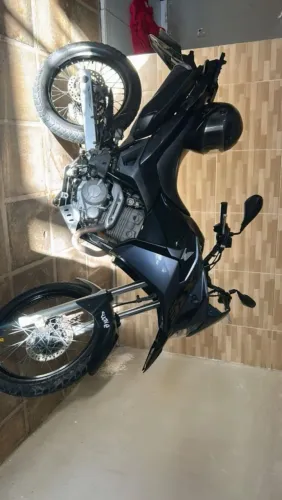 Xre 300 21/22 troco em moto de menor valor 