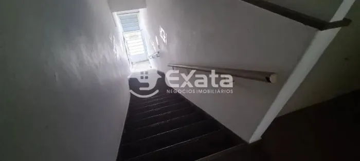 Salas comerciais 1° e 2° andar