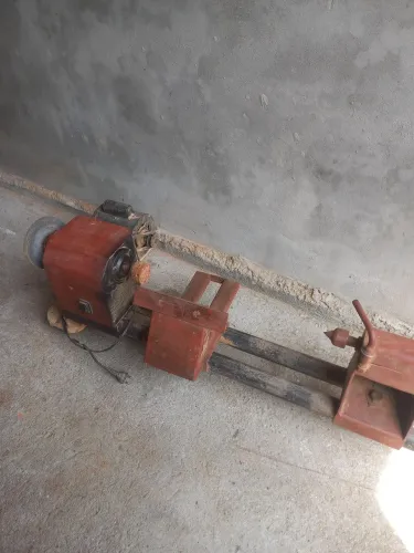 Vendo torno pra madeira 