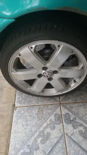 Rodas aro 17, pneus zeros. Vw 4x100