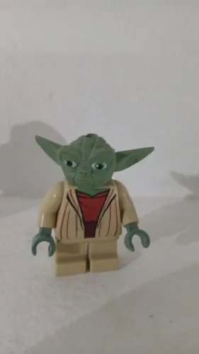 Boneco Mestre Jedi Yoda Guerra nas Estrelas Star Wars