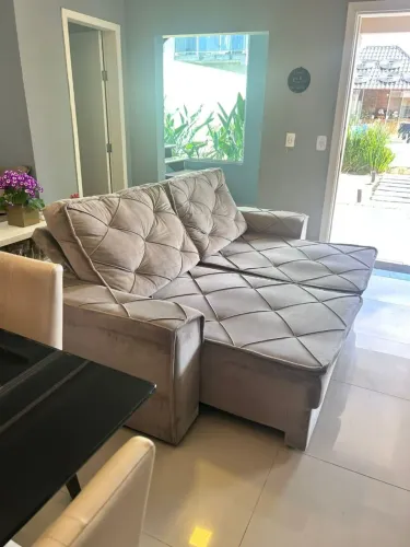 Sofá retrátil e reclinável 