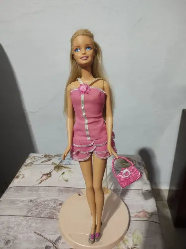 Boneca Barbie Fashionista