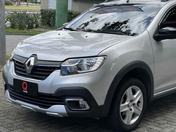RENAULT SANDERO STEPWAY ZEN MANUAL 2023 IMPECÁVEL