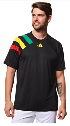 Camiseta Adidas tamanho M Original - novo no plástico 