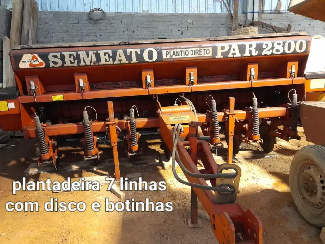 Plantadeira semeato PAR 2800 7 linhas