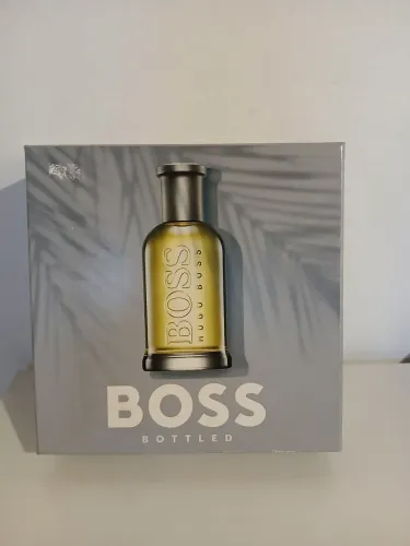 Conjunto Boss Bottled Hugo Boss Masculino - Eau de Parfum 50ml + Desodorante 150ml