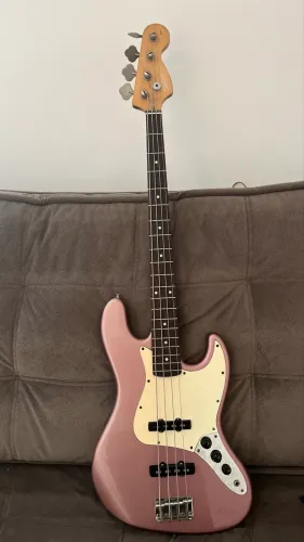 fender squier jazz bass