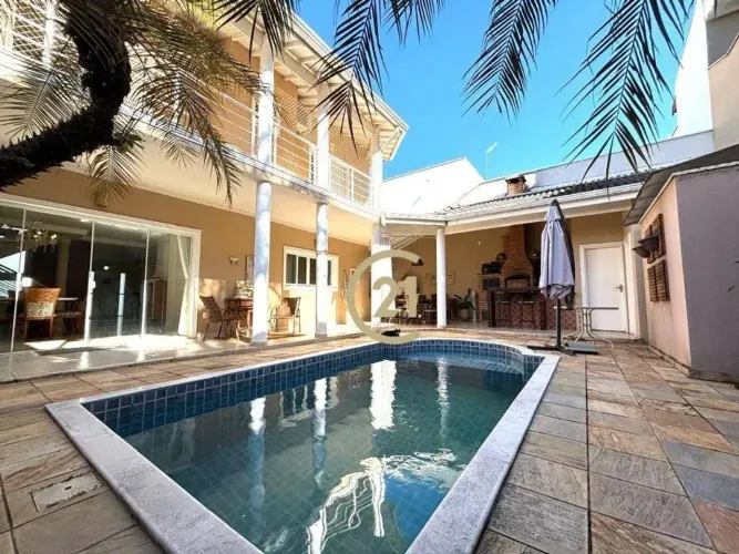 Casa à Venda no Condomínio Amstalden - Jardim Amstalden Residence em Indaiatuba/SP - CA296