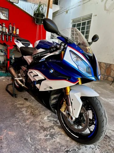 BMW S1000RR TRICOLOR IMPECÁVEL 