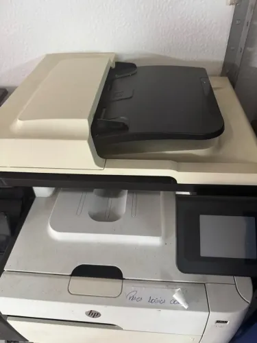 Multifuncional HP M475dn