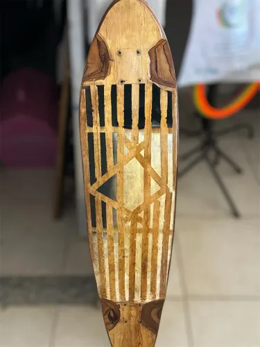 Shape de Longboard Artesanal Estilo Surf - Exclusivo e Pronto pra Uso!  
