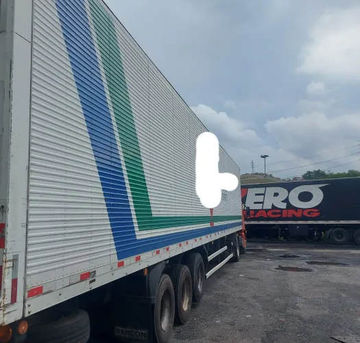 Carreta Randon 30 paletes 