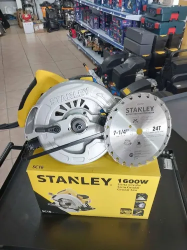 Serra Circular 1600w C/ disco Profissional 220v - Stanley (Loja/Nova)